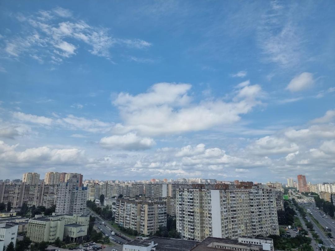 Квартира Метро Харківська, Позняки Жк Лебединий Kyjev Exteriér fotografie